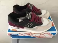 new balance trail streetwear sneaker back red